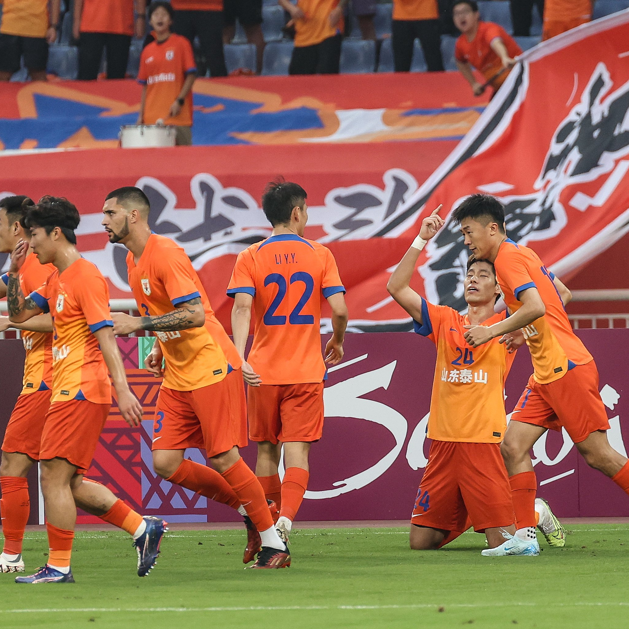 比利亚雷亚尔赛后官宣签约，志在CBA季后赛名次提升，管理层满意，控场能力受关注的简单介绍