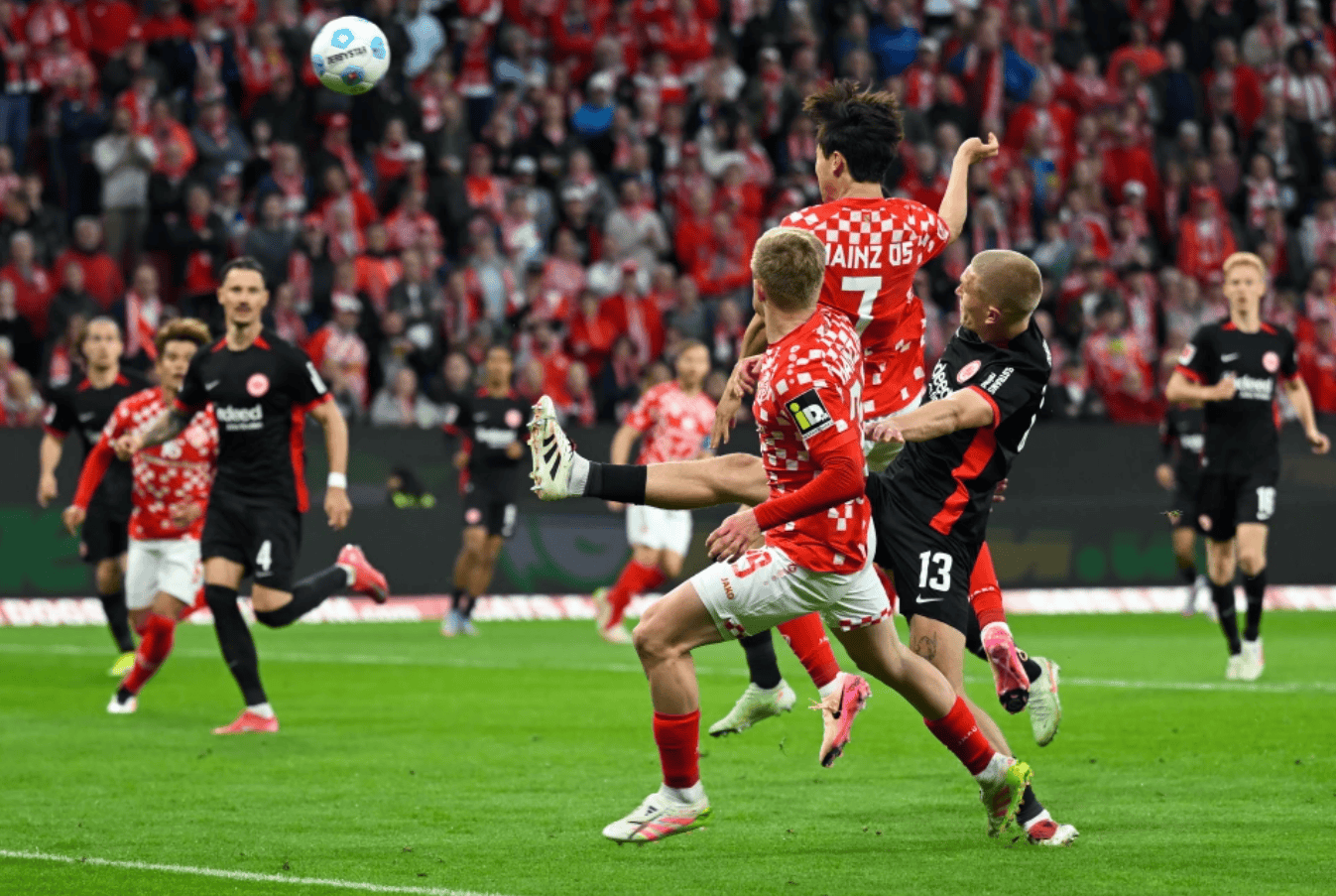 u8官方网址门兴格拉德巴赫迎德甲关键赛，关键时刻更衣室发声，底气十足，心理建设被强调的简单介绍