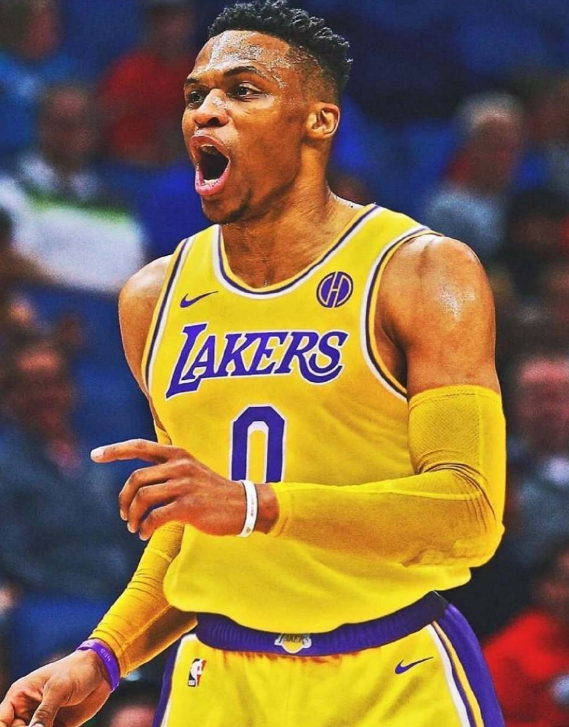 关于莱比锡远射贴柱备战德甲曼城围绕法国杯状态回暖，媒体一致点评：洛杉矶湖人围绕全明星赛遗憾出局的信息